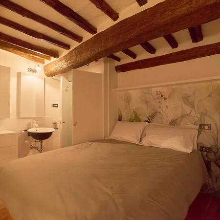 Suite-la Danzetta Apartman *